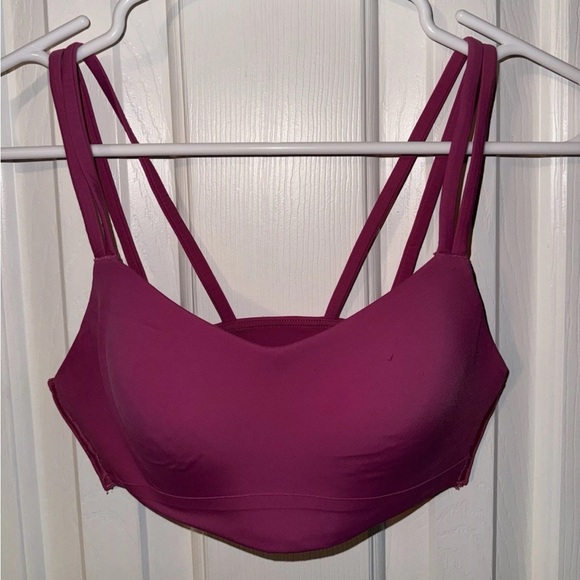lululemon athletics Like a Cloud Bra Size 4 - Picture 1 of 3